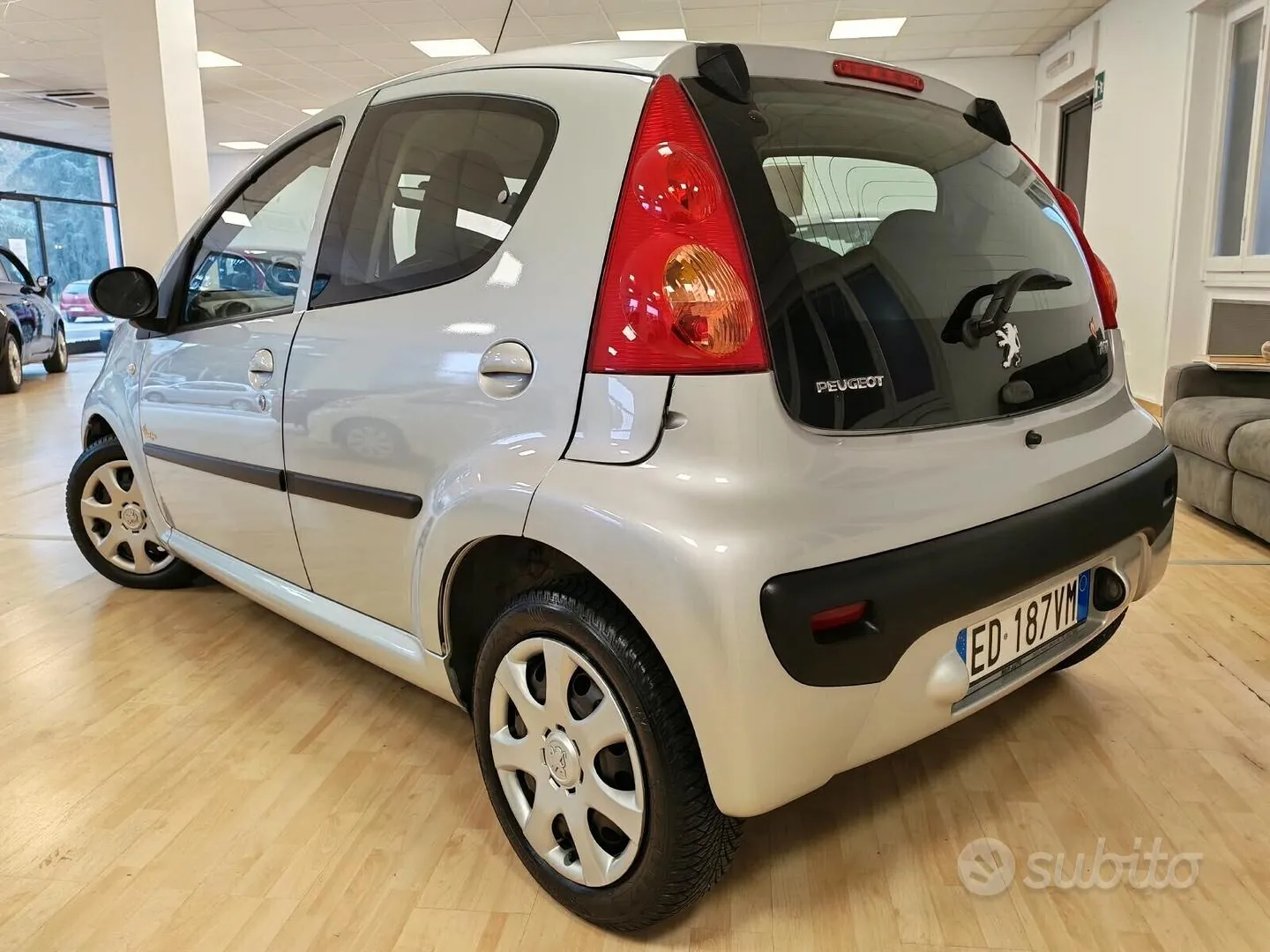 Peugeot 107 2010 photo 5