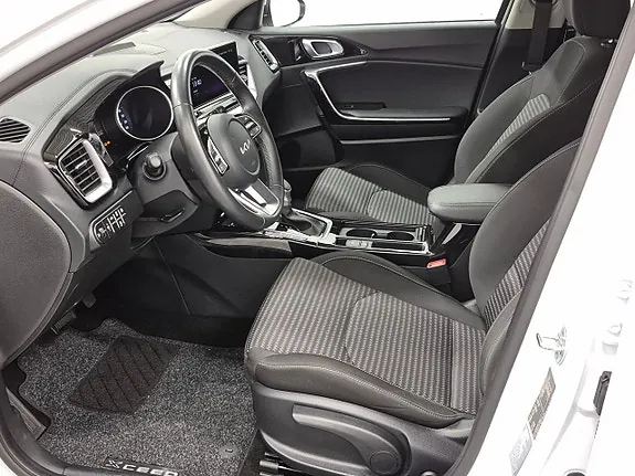 Kia Xceed 2023 photo 4
