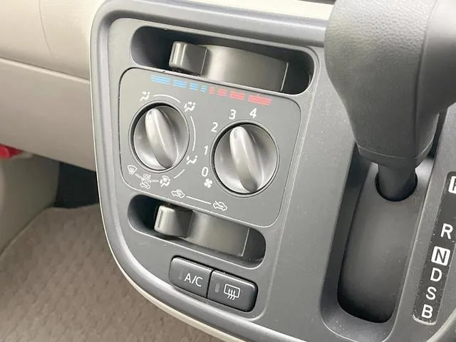Toyota Passo 2018 photo 5