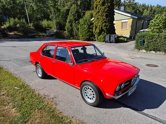 Alfa Romeo Alfetta 1973 photo 2