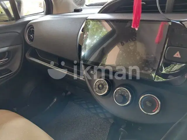 Toyota Vitz 2016 photo 5