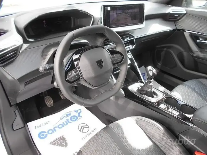 Peugeot 2008 2025 photo 4