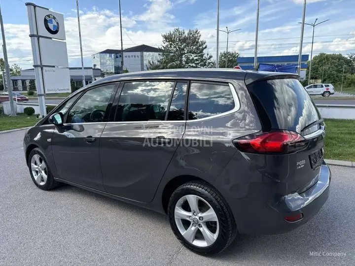 Opel Zafira 2015 photo 4