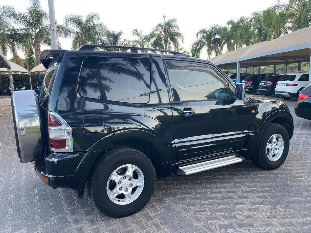 Mitsubishi Pajero 2001 photo 4