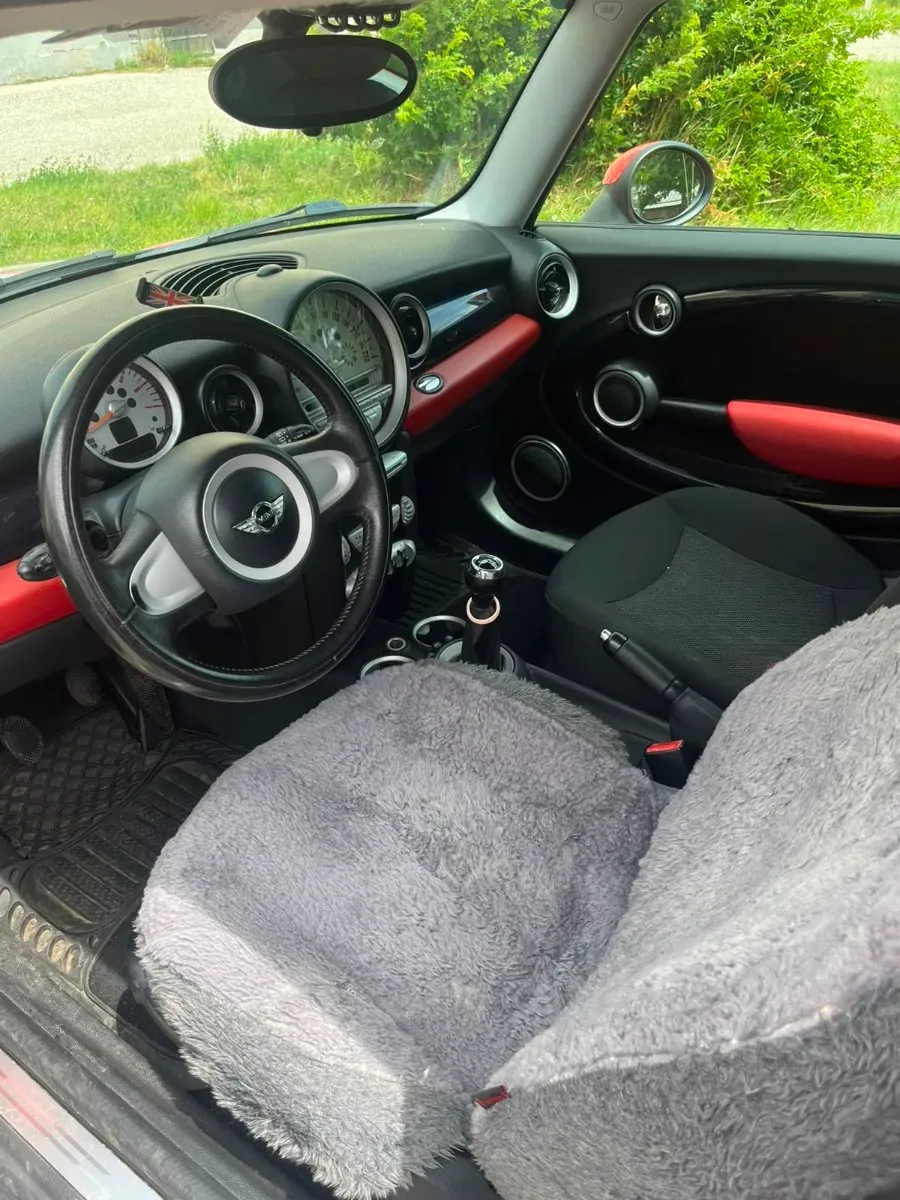 Mini Cooper 2009 photo 2