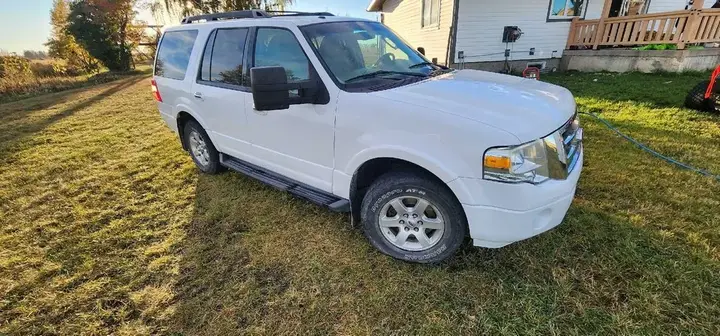 Ford Expedition 2013 photo 3