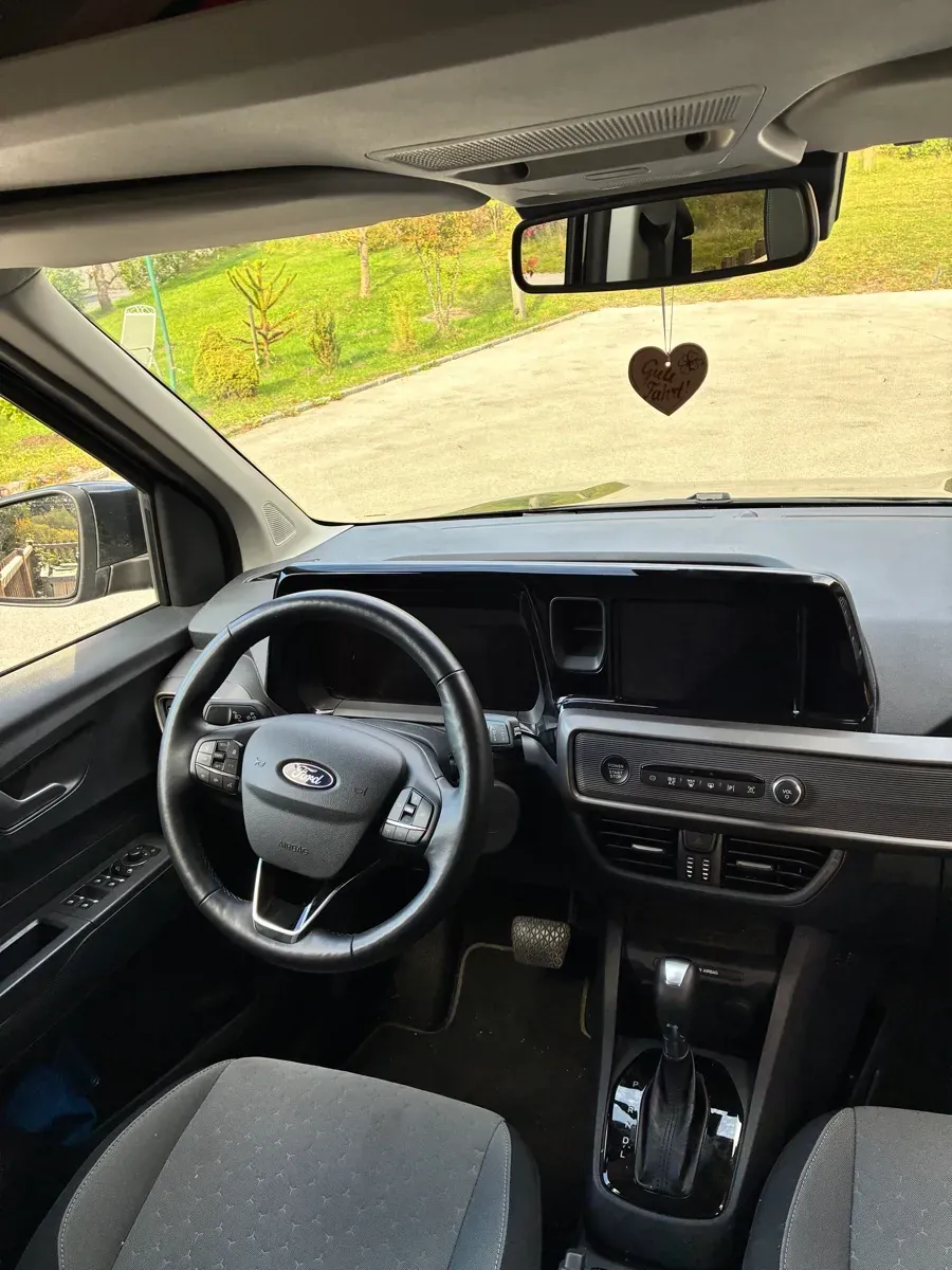 Ford Tourneo Courier 2024 photo 2