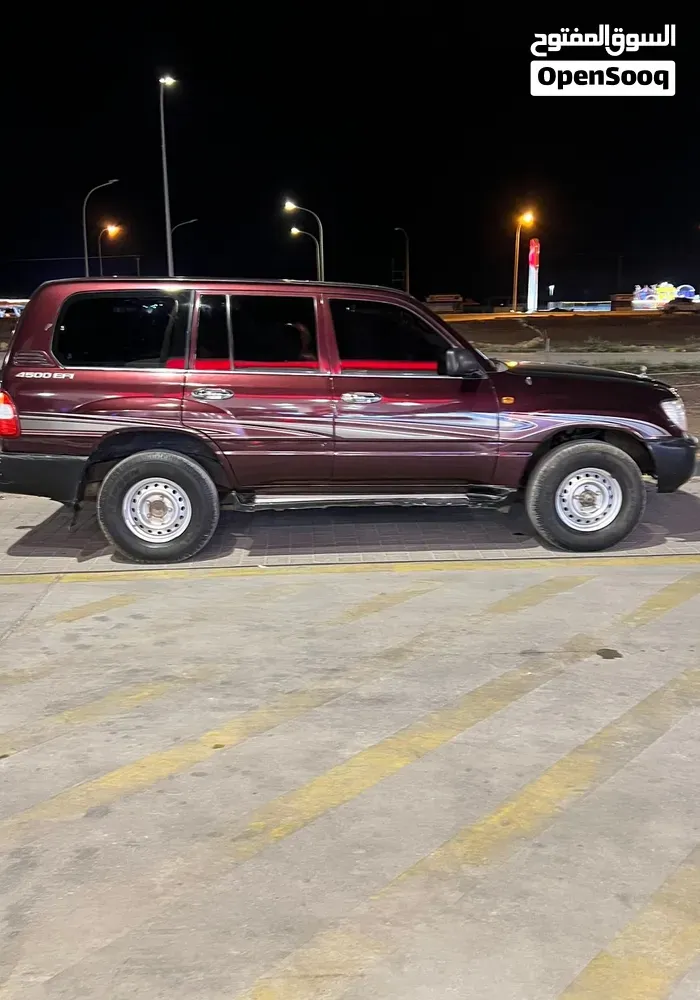 Toyota Land Cruiser 2005 photo 2