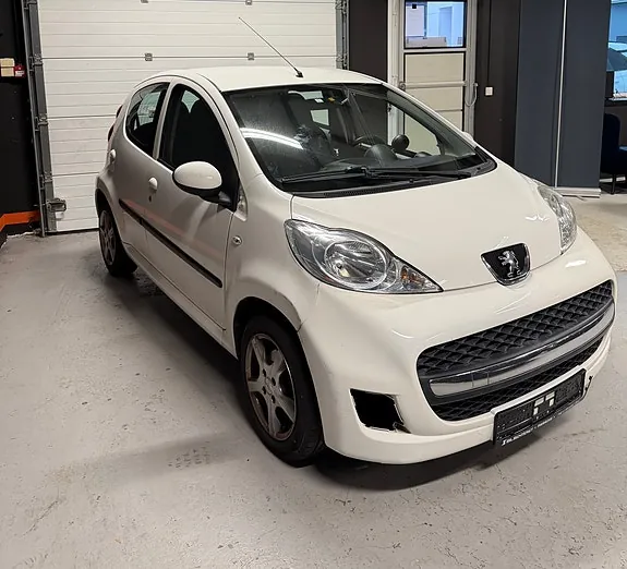 Peugeot 107 2011 photo 3