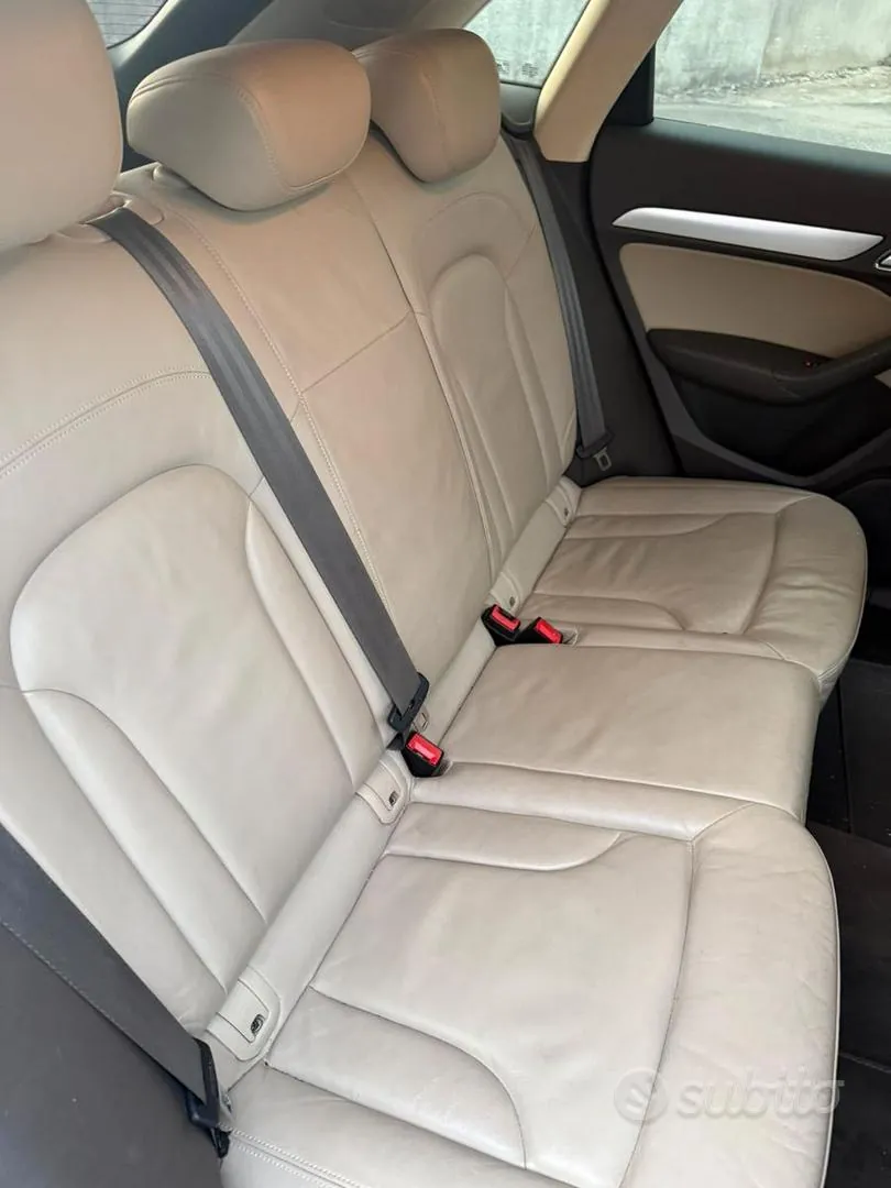 Audi Q3 2012 photo 5