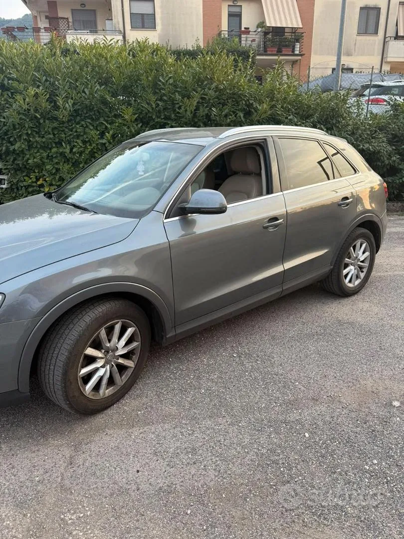 Audi Q3 2012 photo 4