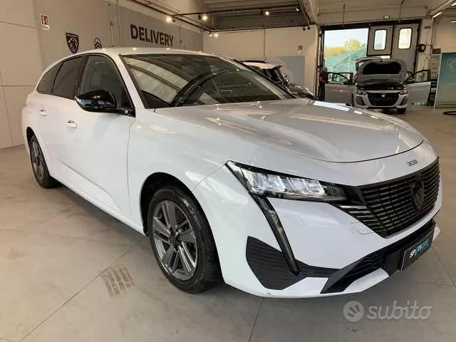 Peugeot 308 2024 photo 2