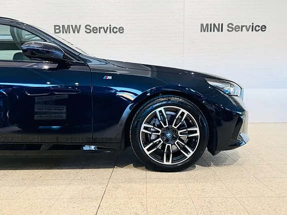 BMW I5 2025 photo 4