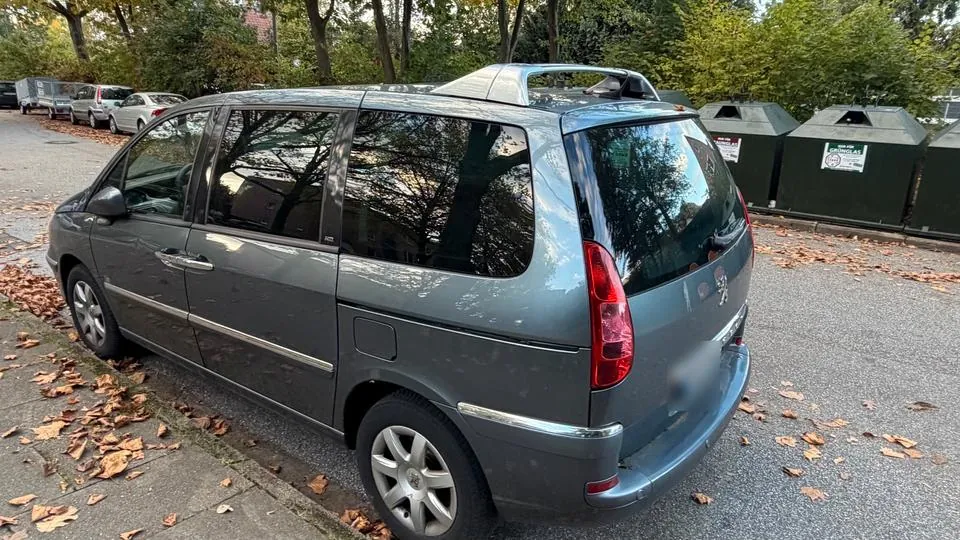 Peugeot 807