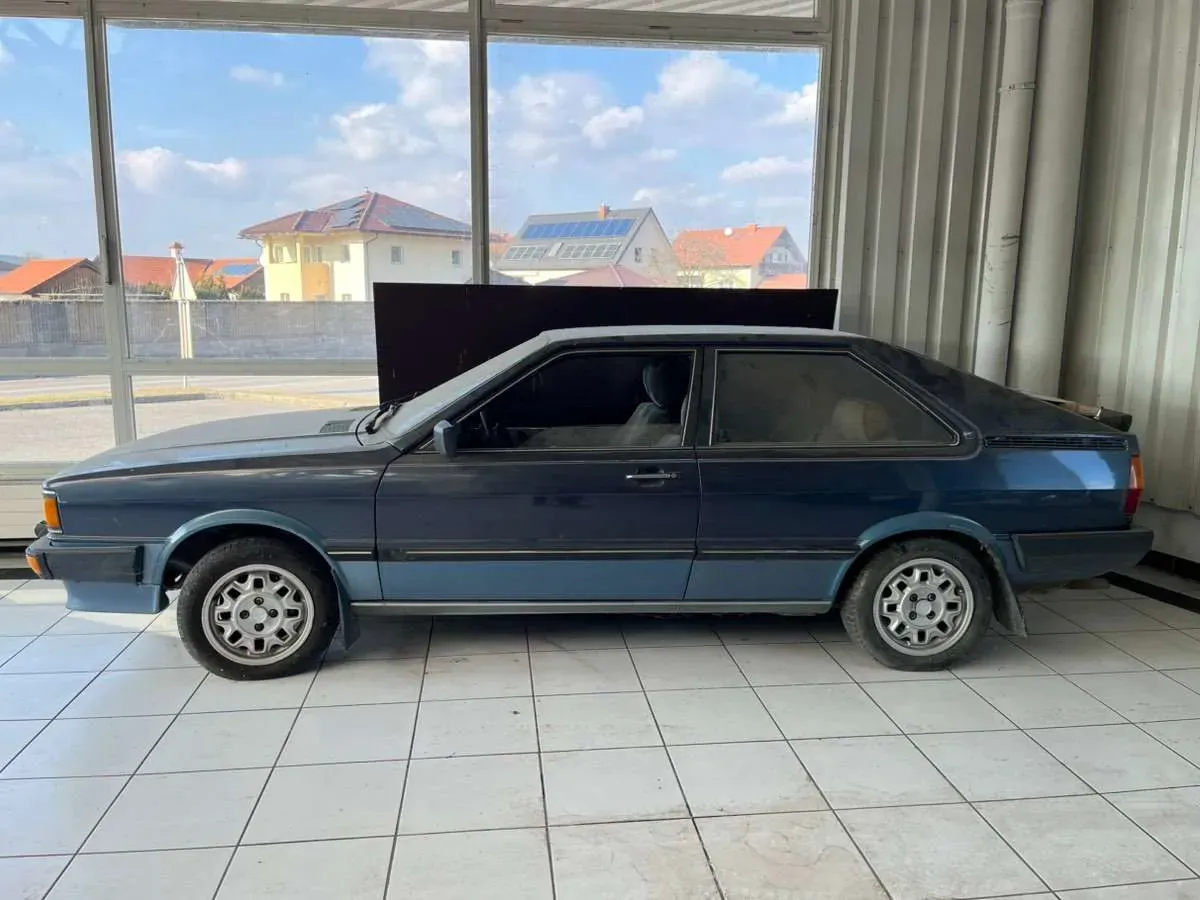 Audi 80 1981 photo 2