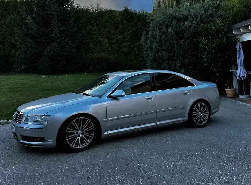 Audi A8 2002 photo 3