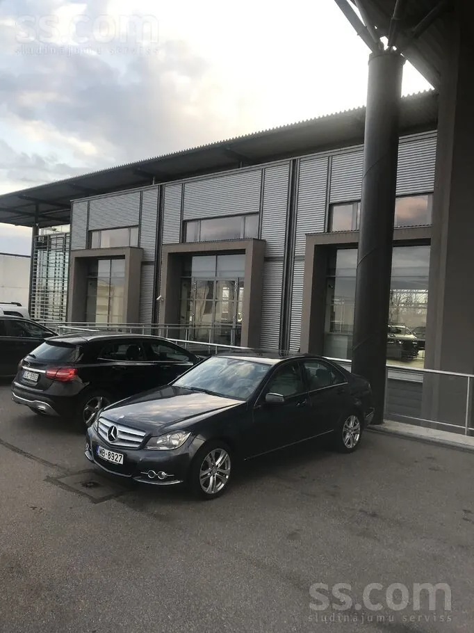 Mercedes-Benz C300 2013 photo 2