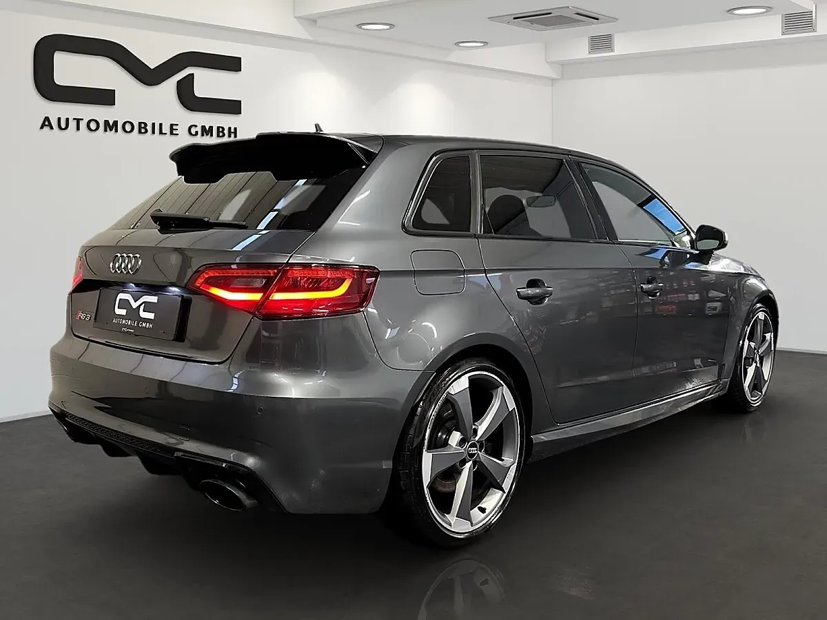 Audi A3 2016 photo 3