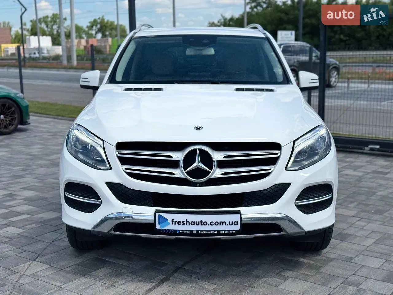 Mercedes-Benz Gle-Class 2018 photo 2