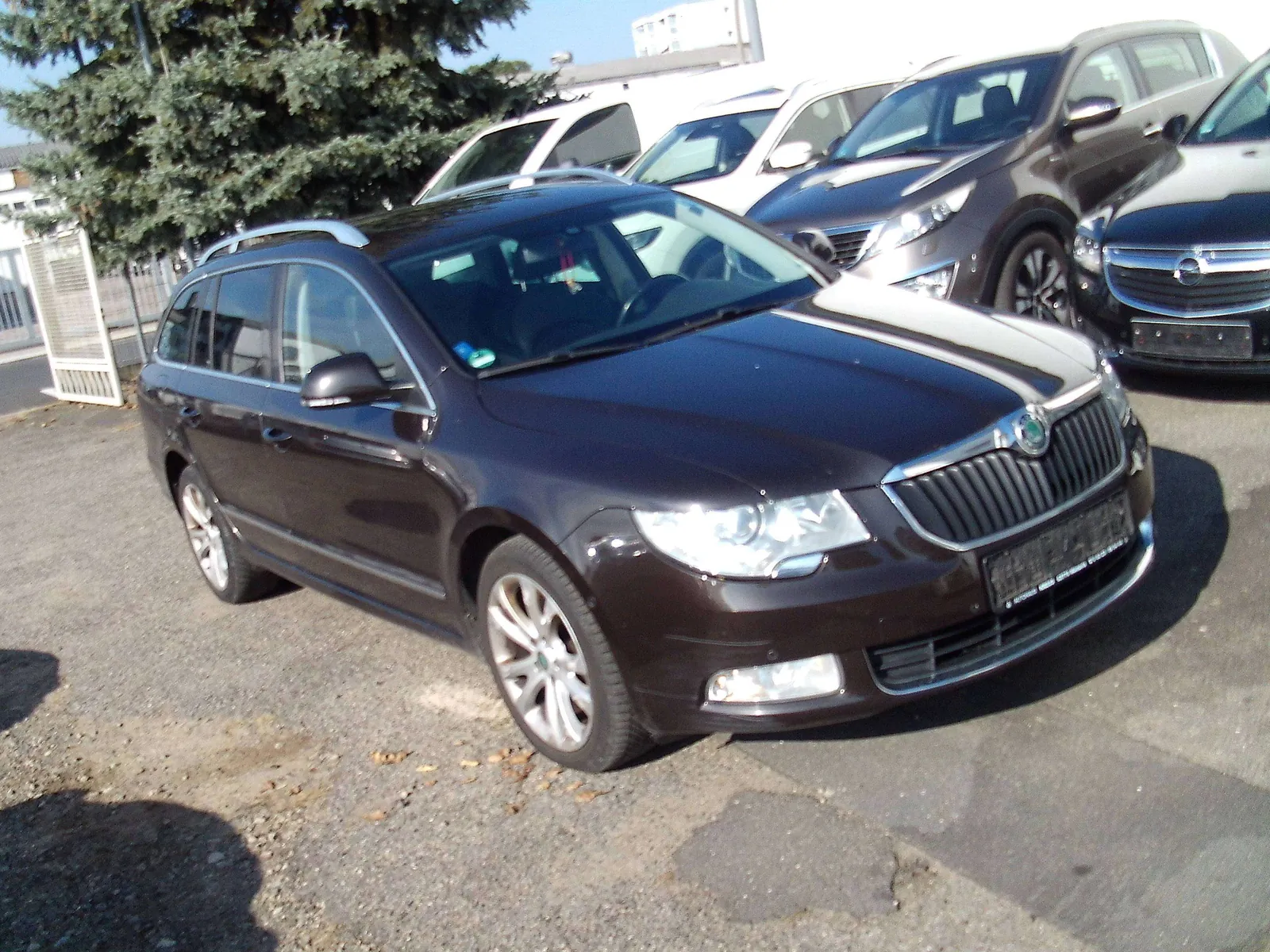 Skoda Superb 2013 photo 3