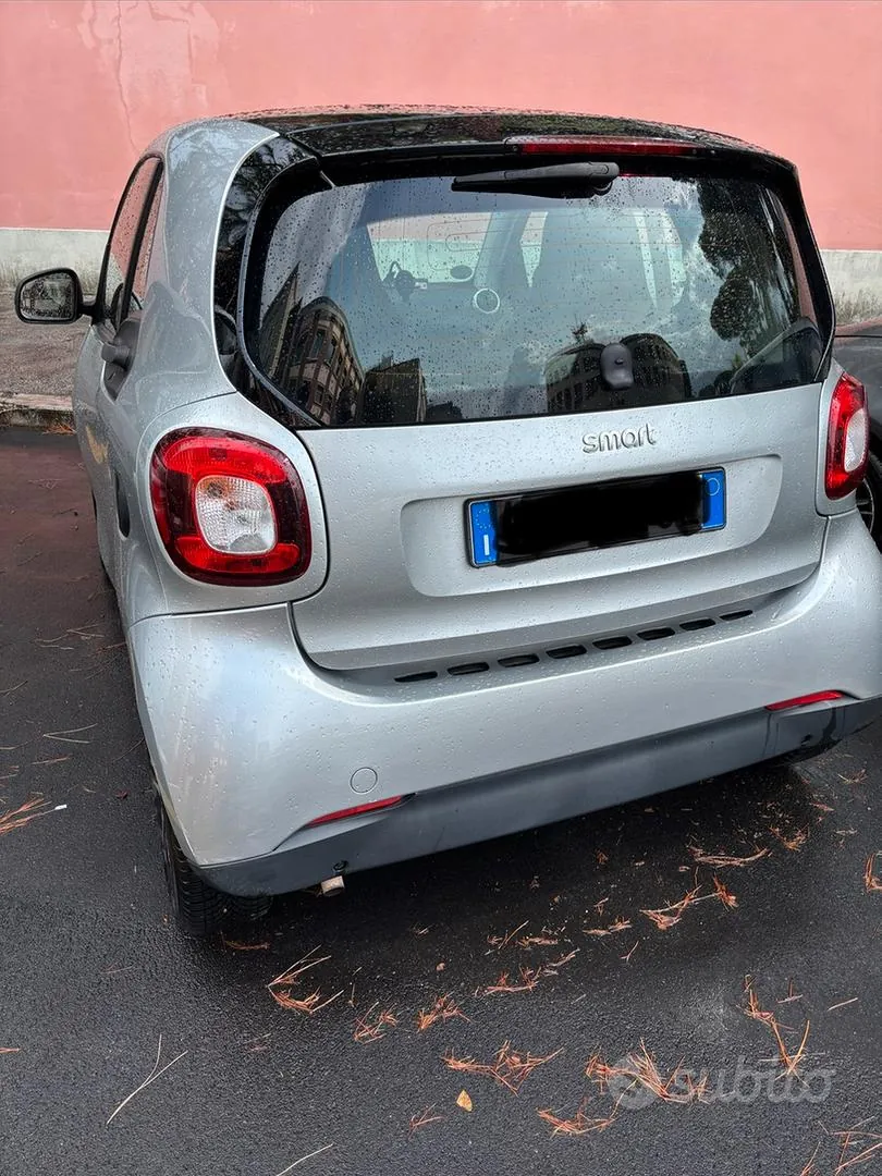 Smart Fortwo 2019 photo 4