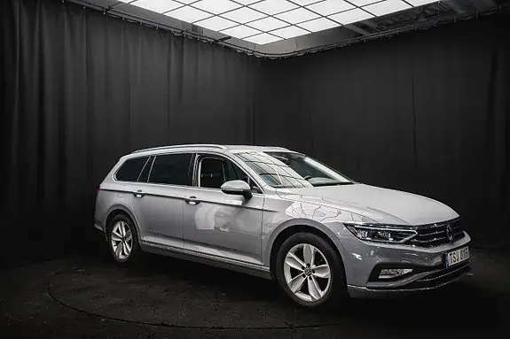 Volkswagen Passat 2023 photo 4