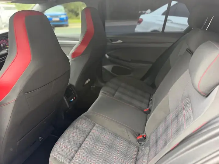 Volkswagen Golf 2023 photo 5