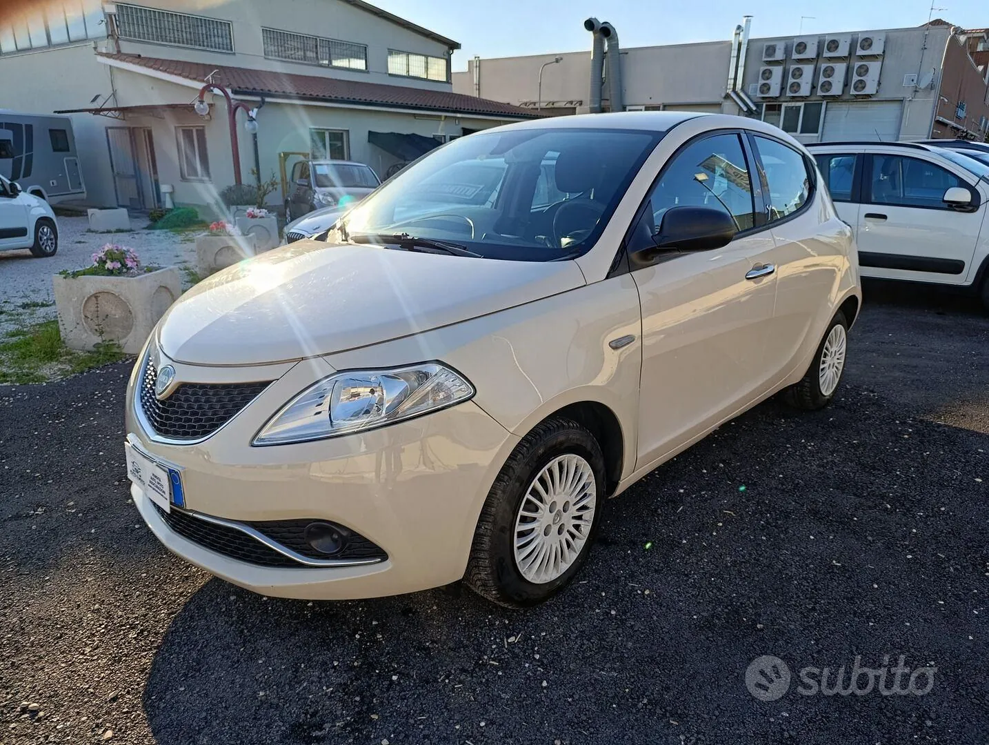 Lancia Ypsilon