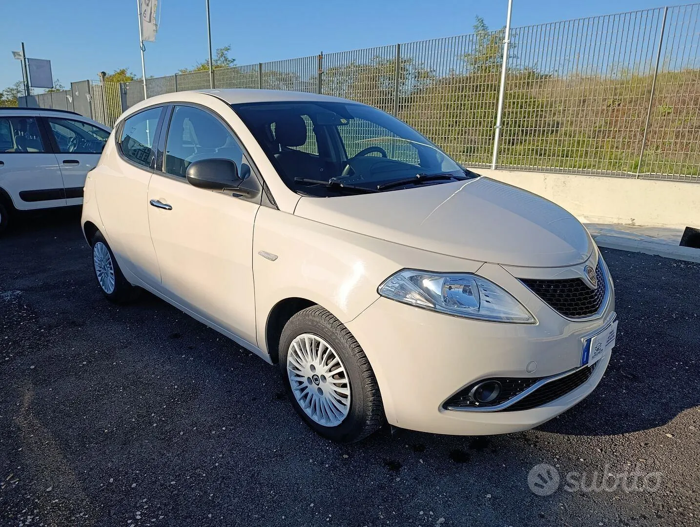 Lancia Ypsilon 2016 photo 3