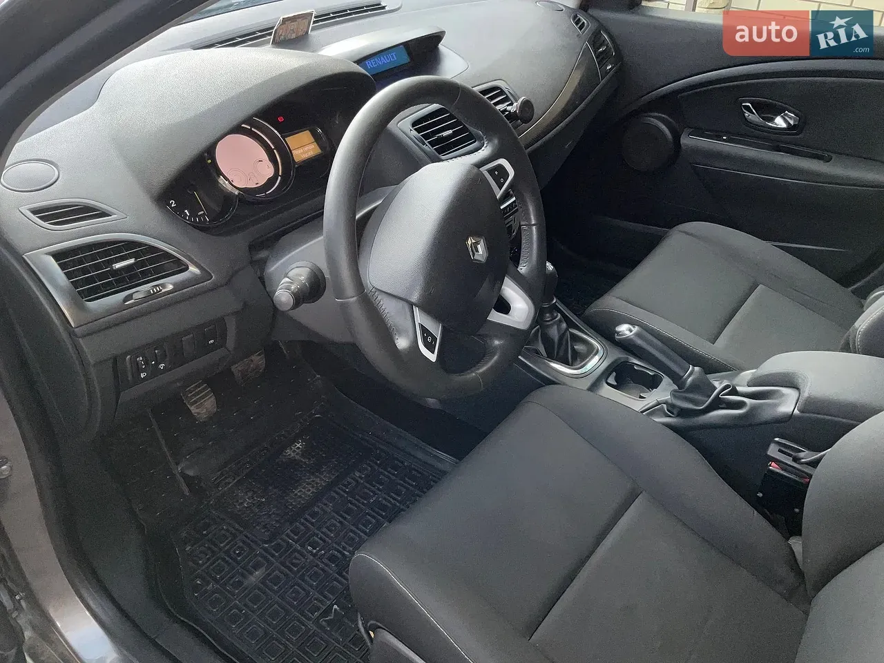 Renault Megane 2012 photo 4