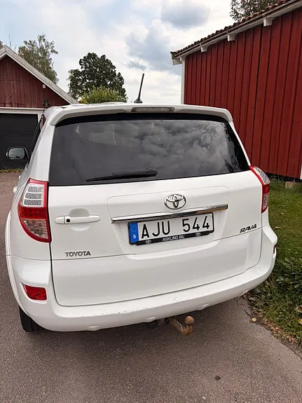 Toyota Rav4 2011 photo 3