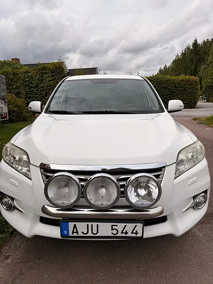 Toyota Rav4 2011 photo 2