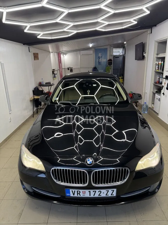 BMW 520 2011 photo 2