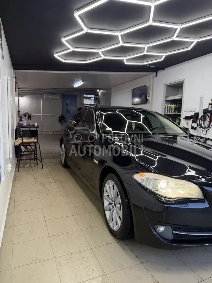 BMW 520 2011 photo 4