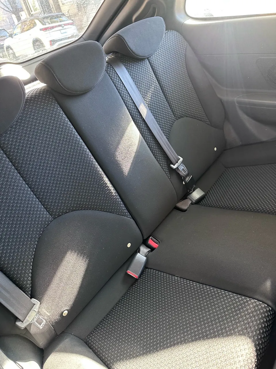 Hyundai Accent 2010 photo 5