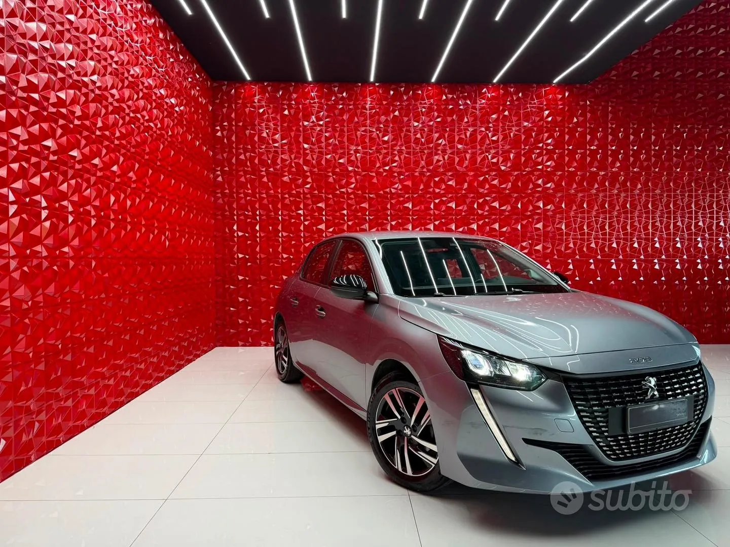 Peugeot 208 2023 photo 3