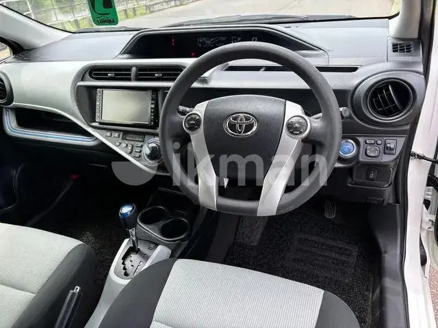 Toyota Aqua 2014 photo 4