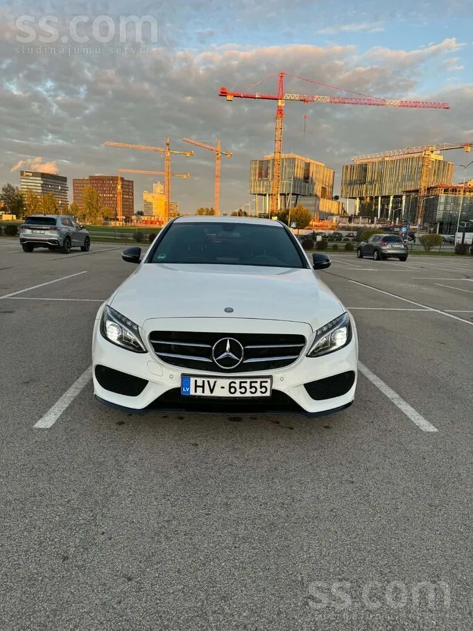 Mercedes-Benz C220 2016 photo 3