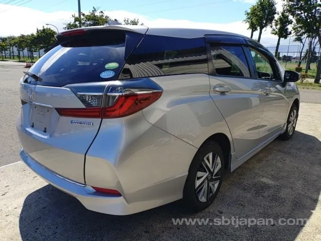 Honda Shuttle Hybrid 2019 photo 3