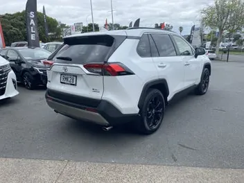 Toyota Rav4 2025 photo 3