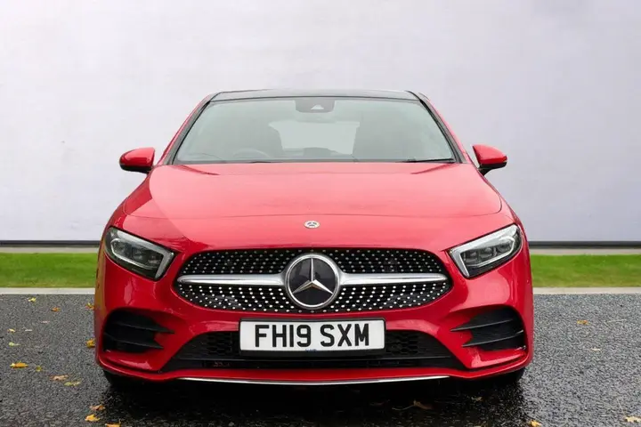 Mercedes-Benz A-Class 2019 photo 3