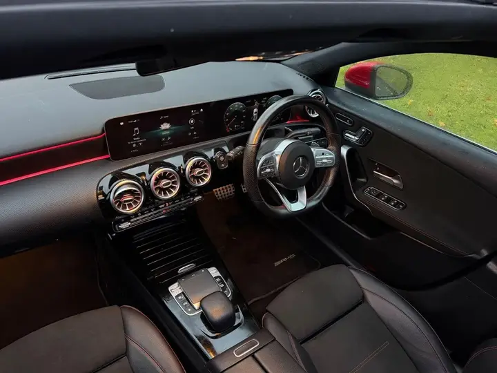 Mercedes-Benz A-Class 2019 photo 2