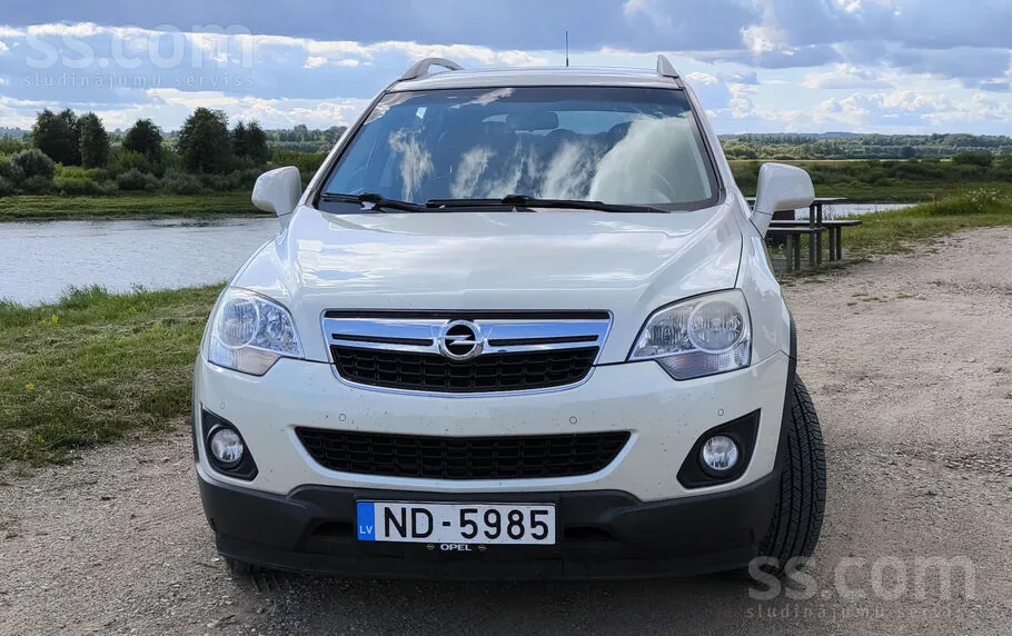 Opel Antara 2012 photo 2