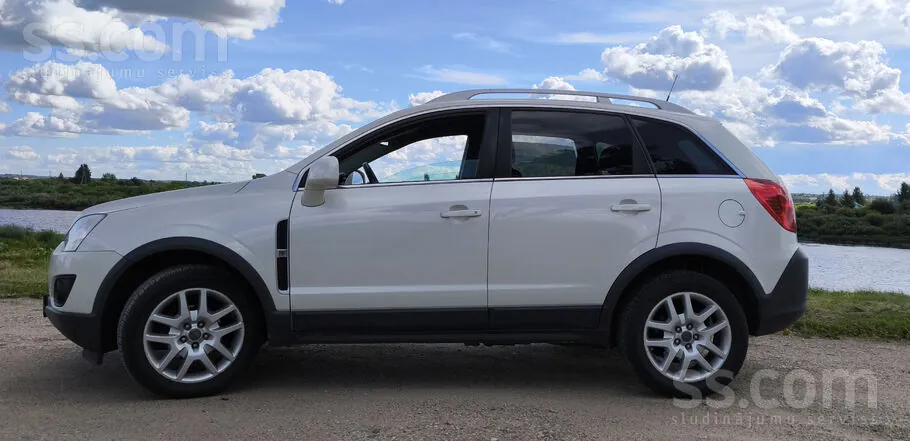 Opel Antara 2012 photo 4