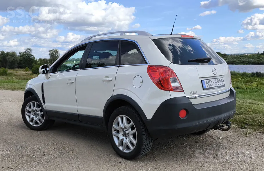 Opel Antara 2012 photo 5