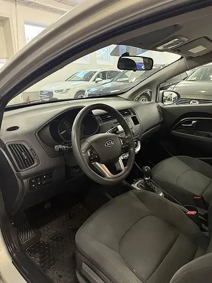 Kia Rio 2012 photo 5