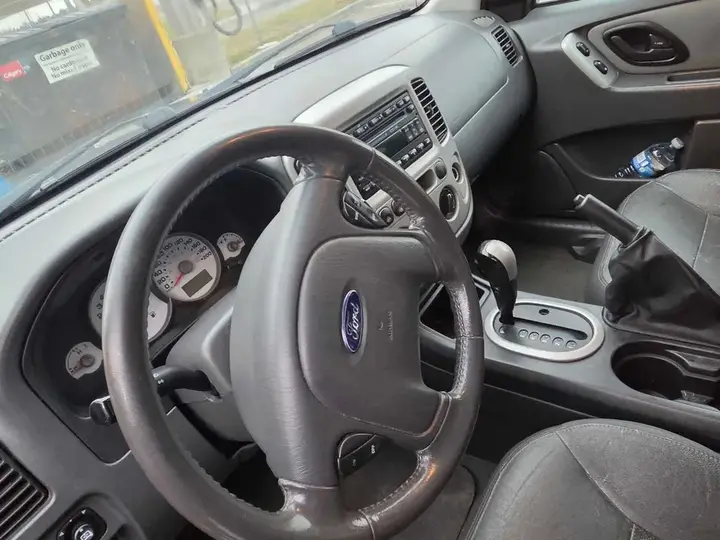 Ford Escape 2007 photo 4