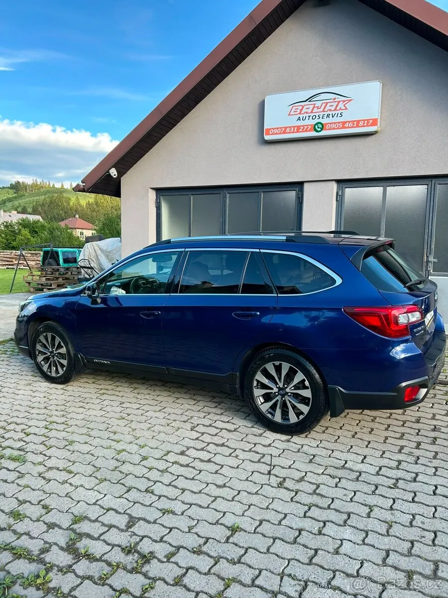 Subaru Outback 2017 photo 2