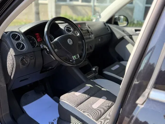 Volkswagen Tiguan 2009 photo 4