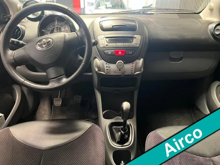 Toyota Aygo 2011 photo 3